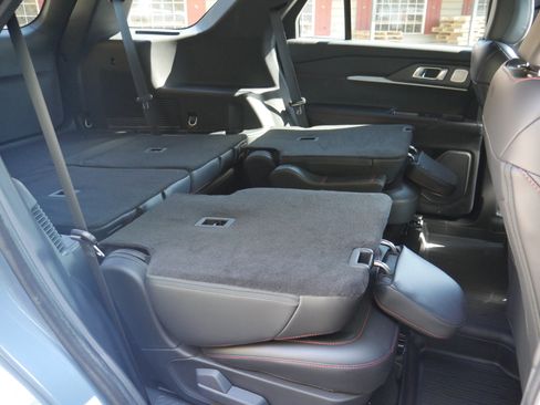 Certified 2025 Ford Explorer ST w/ Sun And Sound Package AWD/4WD image 35