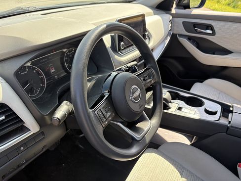 Used 2023 Nissan Rogue SV AWD/4WD image 29