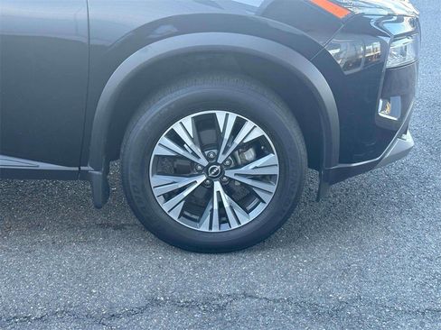 Certified 2023 Nissan Rogue SV image 7