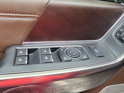 Used 2023 Ford F250 King Ranch w/ Chrome Package AWD/4WD image 18