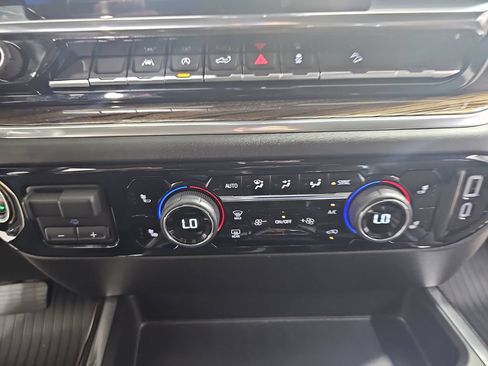Certified 2026 Chevrolet Silverado 1500 RST AWD/4WD image 28