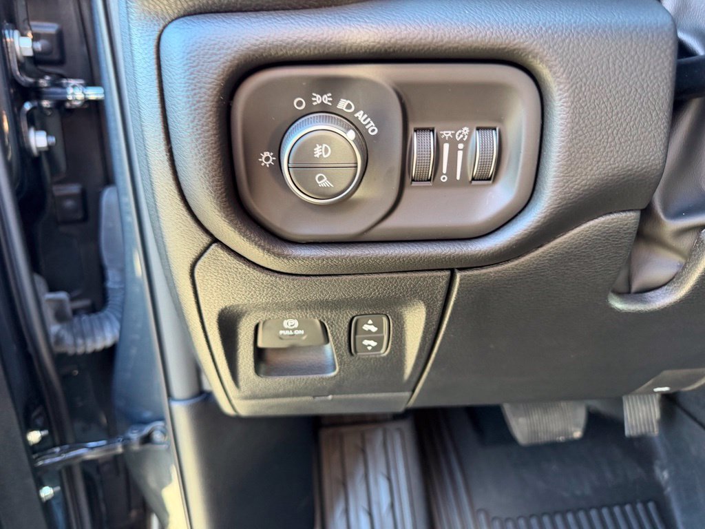 Used 2026 RAM 1500 Laramie w/ Night Edition AWD/4WD image 15
