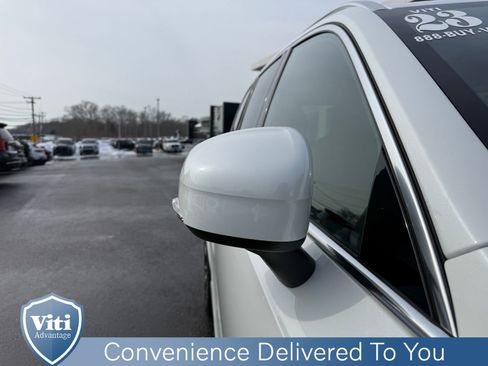 Certified 2023 Volvo XC90 B6 Plus image 10