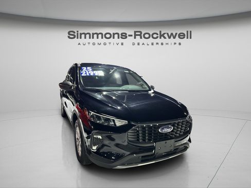 Used 2025 Ford Escape Active image 4