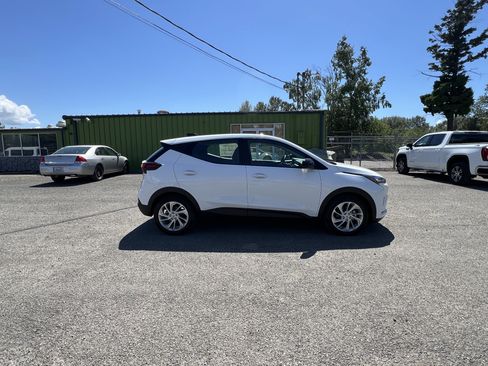 New 2027 Chevrolet Bolt LT FWD image 7