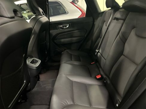 Certified 2025 Volvo XC60 B5 Plus image 20