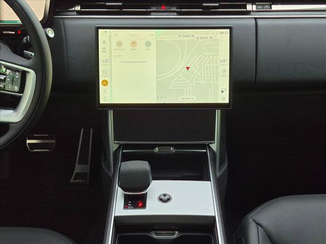 New 2026 Land Rover Range Rover Long Wheelbase SE AWD/4WD image 11