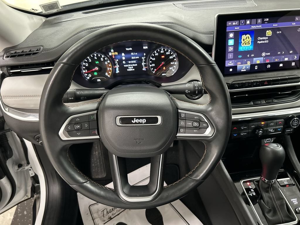 Used 2022 Jeep Compass Limited AWD/4WD image 4