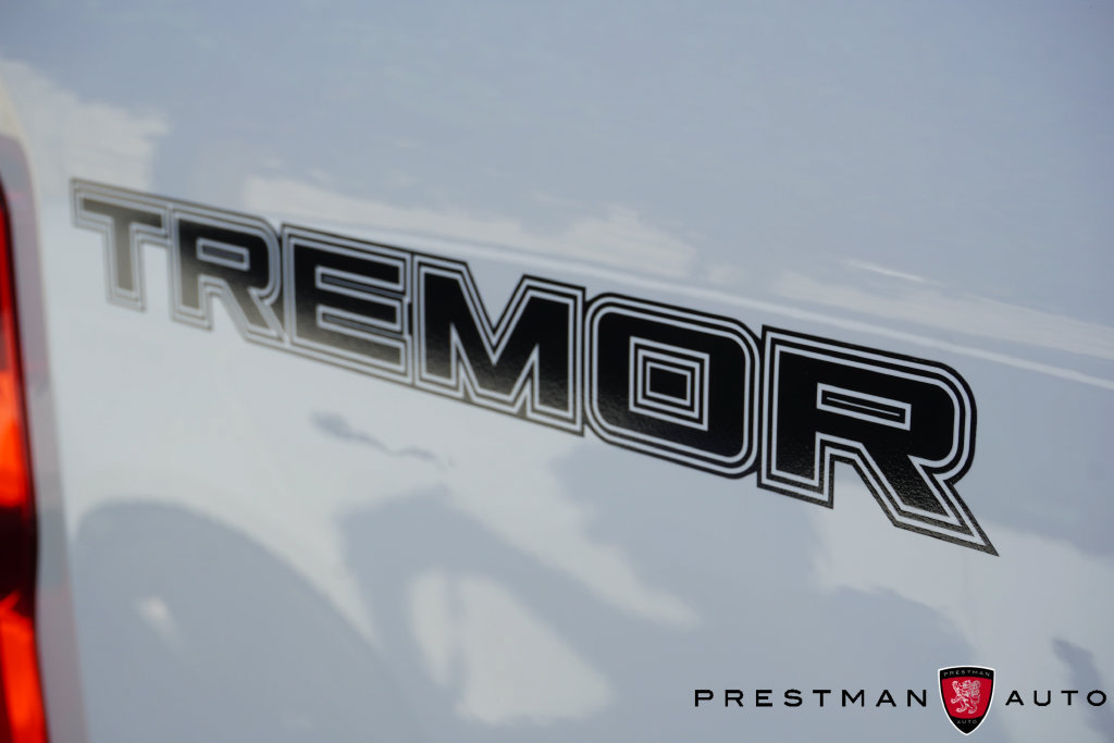 Used 2024 Ford F250 Lariat w/ Lariat Ultimate Package AWD/4WD image 13