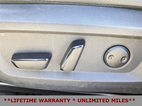 Used 2023 Nissan Rogue SL w/ SL Premium Package image 24