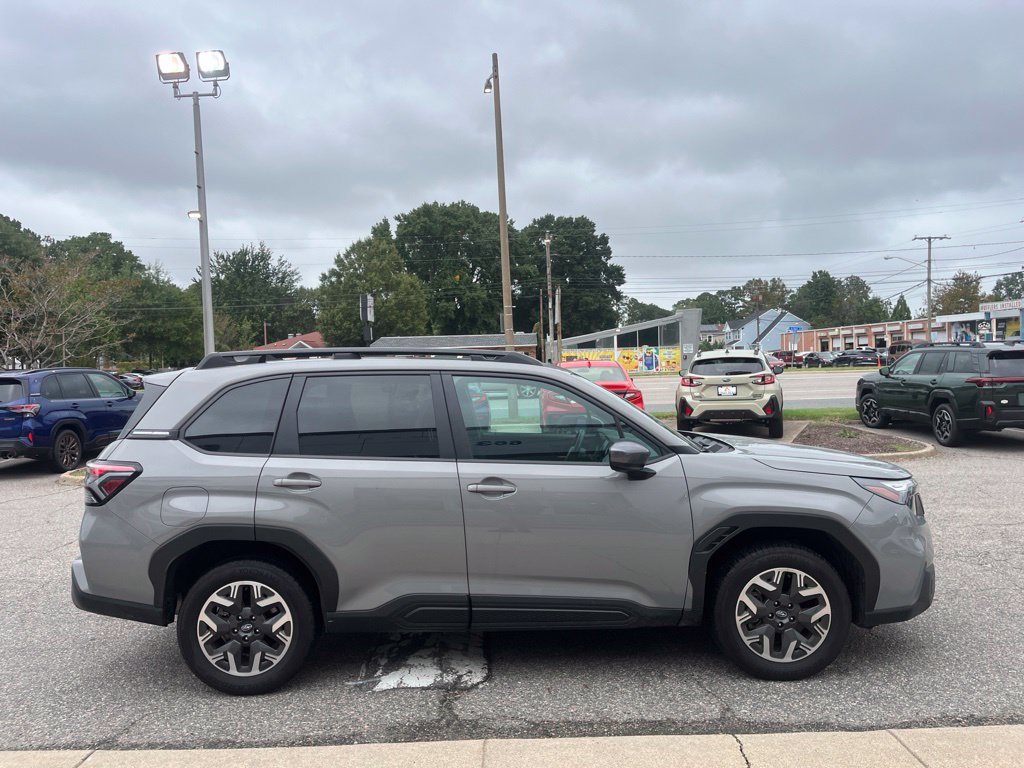 Used 2026 Subaru Forester Premium AWD/4WD image 3
