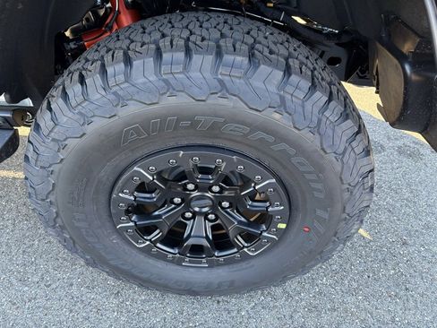 New 2025 Ford Bronco Raptor w/ Interior Carbon Fiber Pack image 16