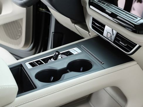 New 2026 Volkswagen Atlas SE image 71