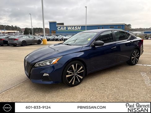 Used 2021 Nissan Altima 2.5 SR image 17