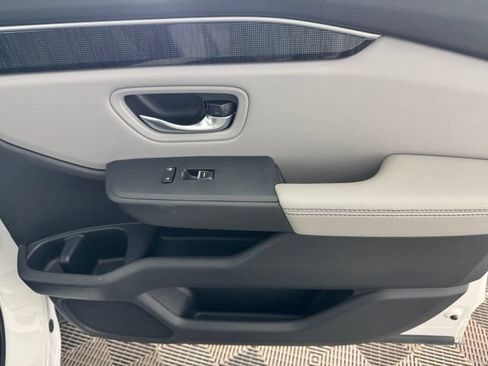 Used 2023 Honda Pilot Elite image 23