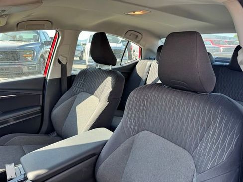 Used 2025 Toyota Camry LE FWD image 26