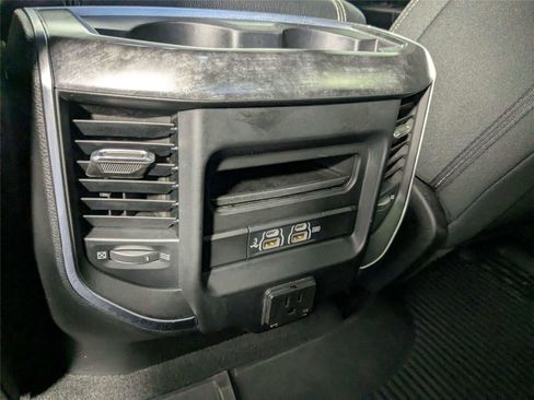 Used 2019 RAM 1500 Big Horn AWD/4WD image 41