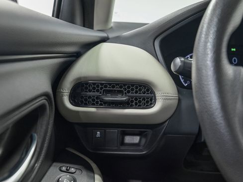Used 2023 Honda HR-V LX image 17