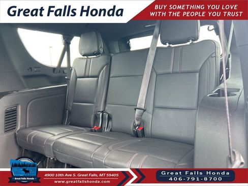 Used 2022 Chevrolet Suburban RST w/ Luxury Package image 26