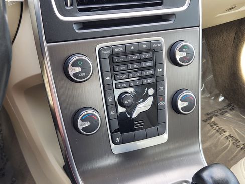 Used 2012 Volvo S60 T5 image 19