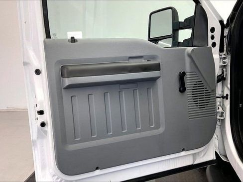 Used 2015 Ford F250 XL w/ XL Value Package image 22