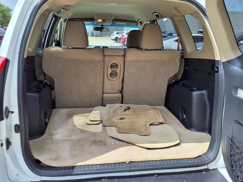 Used 2012 Toyota RAV4 FWD w/ Value Pkg image 19