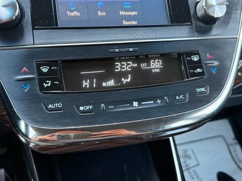 Used 2015 Toyota Avalon XLE image 45