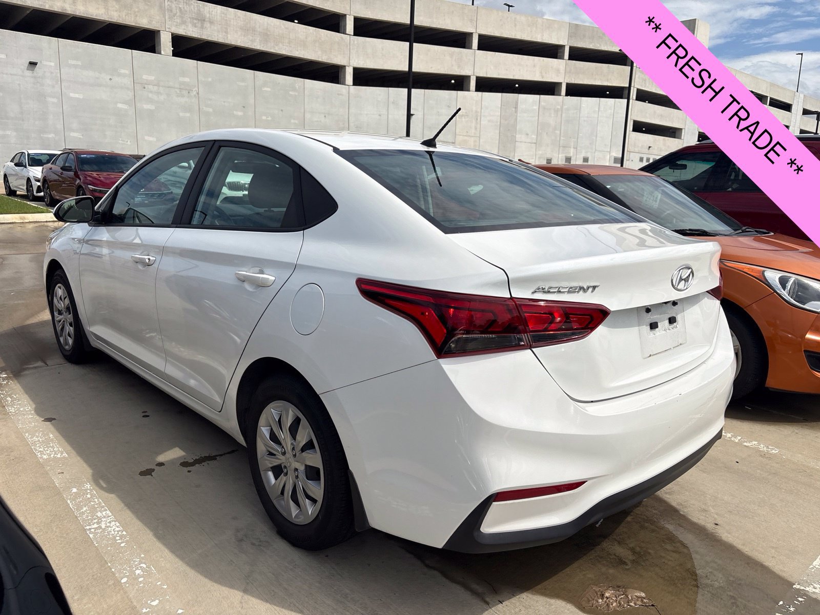 Used 2022 Hyundai Accent SE FWD image 6
