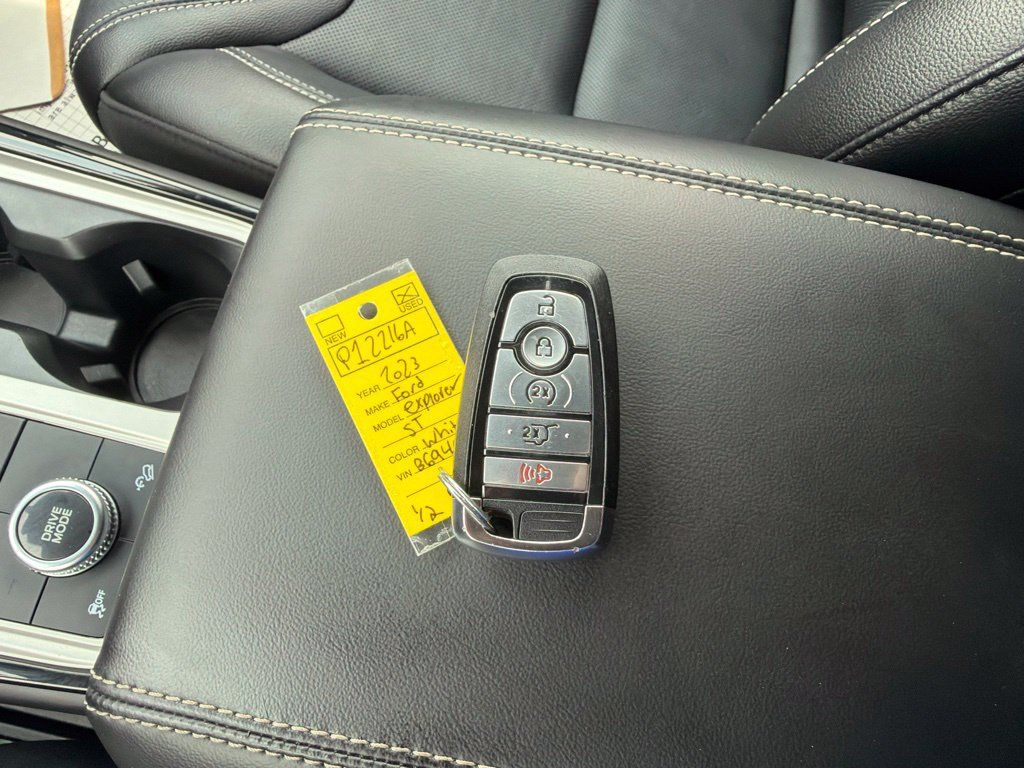 Certified 2023 Ford Explorer ST w/ Technology Package AWD/4WD image 23