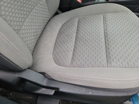 Used 2021 Ford Escape SE w/ Cold Weather Package AWD/4WD image 6