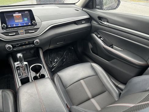 Used 2024 Nissan Altima 2.5 SR image 20