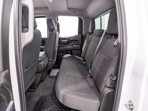 Used 2019 Chevrolet Silverado 1500 LT AWD/4WD image 32
