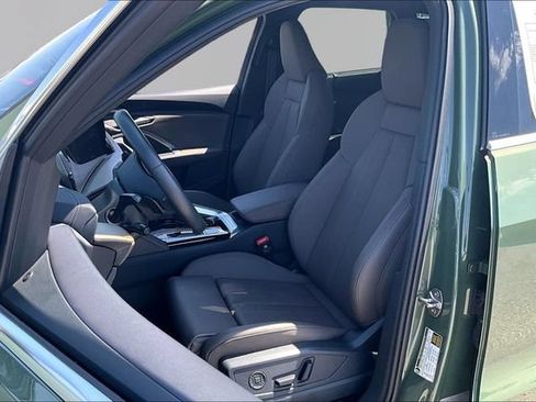 Used 2025 Audi Q5 Premium Plus w/ Premium Plus AWD/4WD image 27