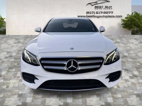 Used 2017 Mercedes-Benz E 300 image 2