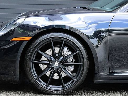 Used 2021 Porsche 911 Carrera image 17