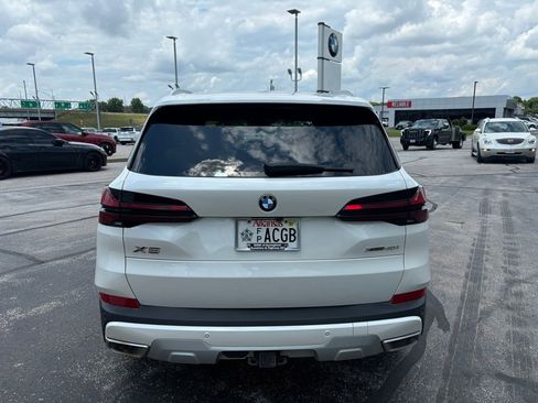 Used 2025 BMW X5 xDrive40i AWD/4WD image 4