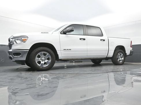 Used 2024 RAM 1500 Big Horn AWD/4WD image 37