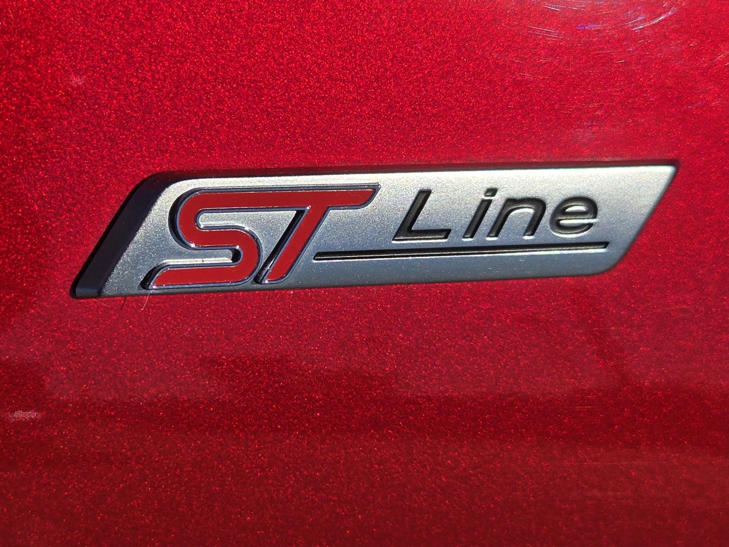Used 2025 Ford Escape ST-Line Select AWD/4WD image 3