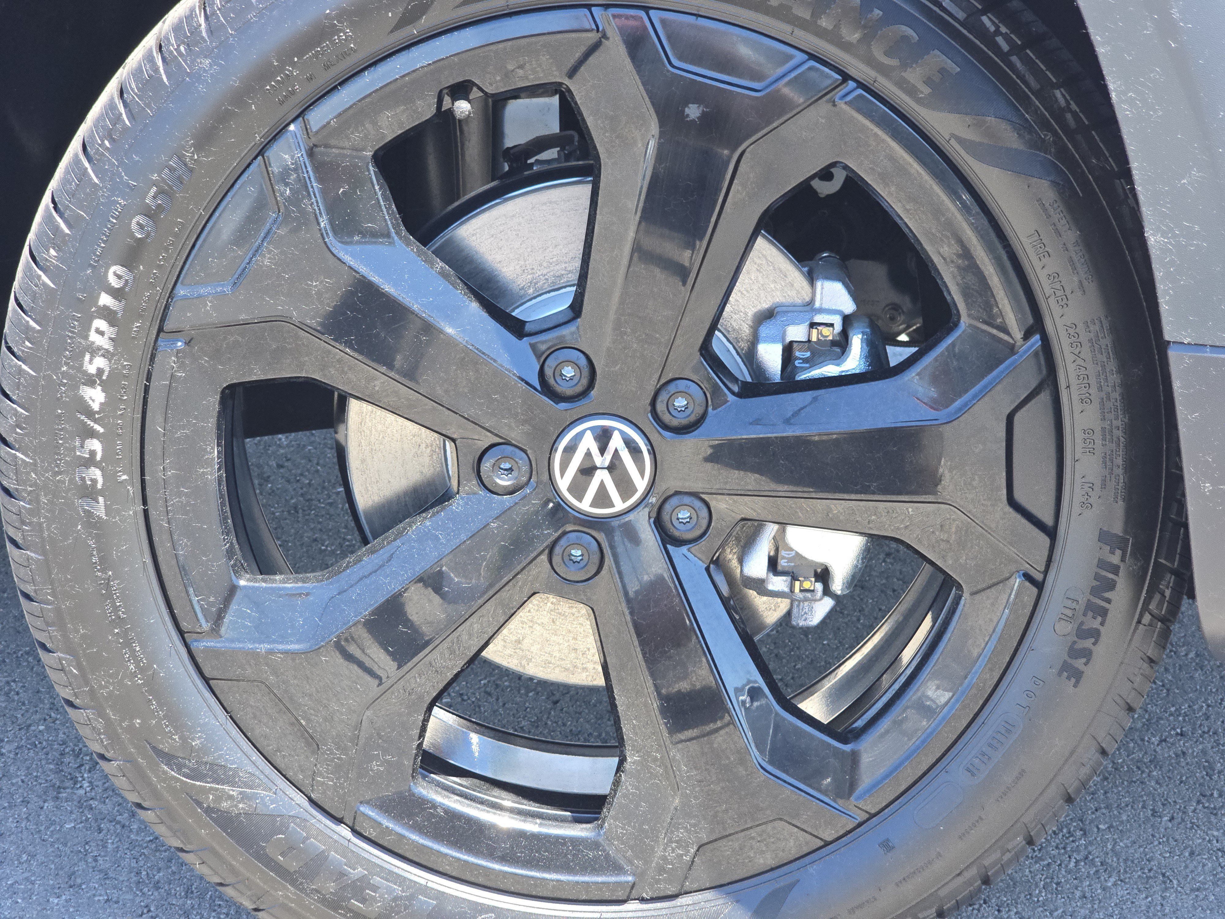 New 2026 Volkswagen Taos SE AWD/4WD image 15