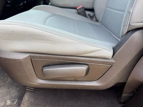 Used 2019 RAM 1500 Express image 9