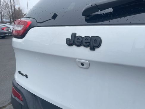 Used 2016 Jeep Cherokee High Altitude w/ Technology Group image 12