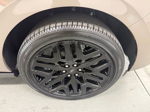 New 2026 Ford Expedition Max Platinum AWD/4WD image 5