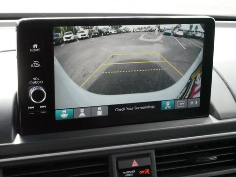Used 2023 Honda Pilot EX-L image 32