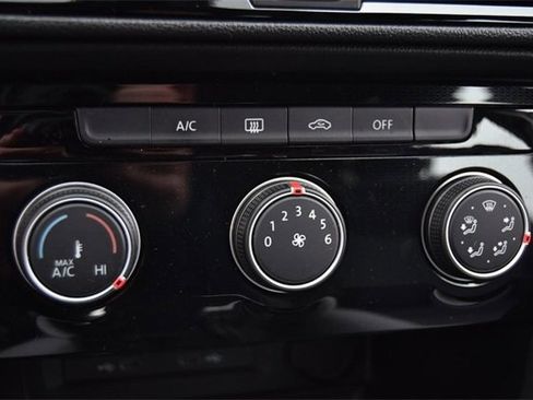 Certified 2025 Volkswagen Taos S image 14