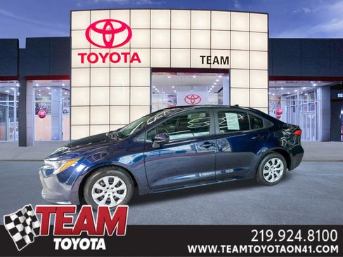 Used 2024 Toyota Corolla LE image 1