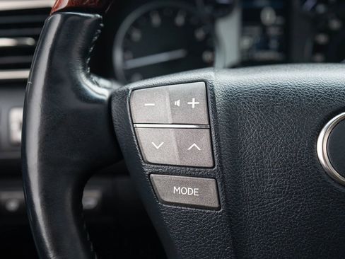 Used 2015 Lexus LX 570 4WD image 44