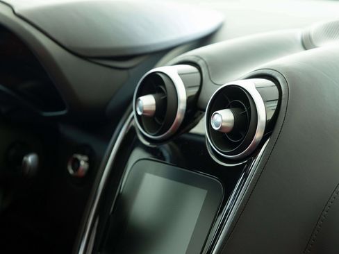 Used 2023 McLaren GT image 18