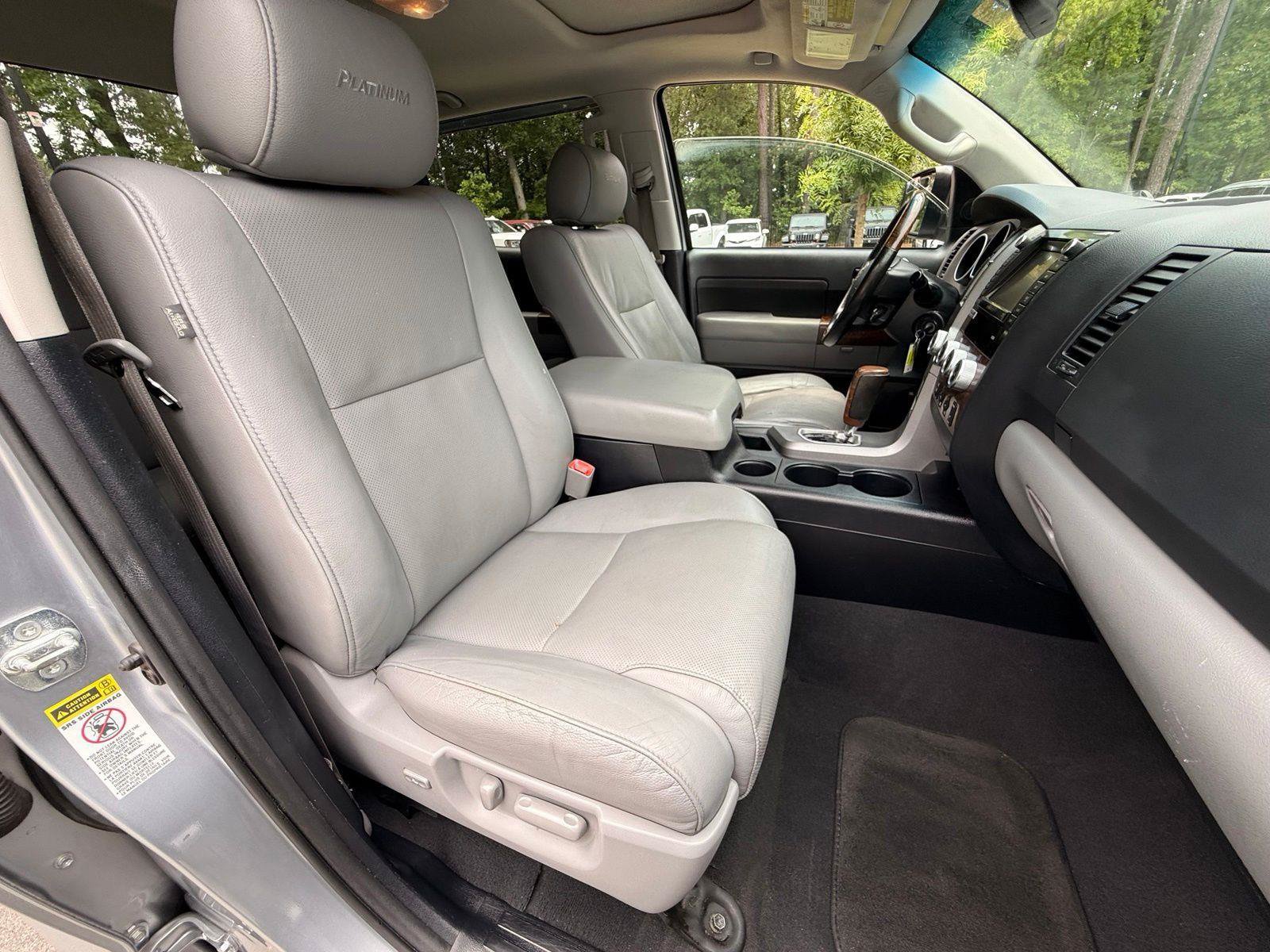 Used 2012 Toyota Tundra Limited w/ Platinum Pkg AWD/4WD image 25