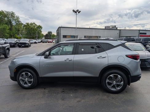 Used 2023 Chevrolet Blazer LT AWD/4WD image 3
