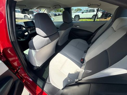 Used 2021 Toyota Corolla LE w/ LE Convenience Package FWD image 15